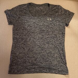 Under Armour women’s grey heather workout shirt, sz M